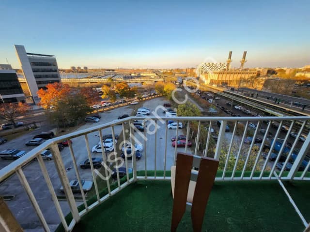 One-bedroom apartment with balcony for rent in Coney Island.