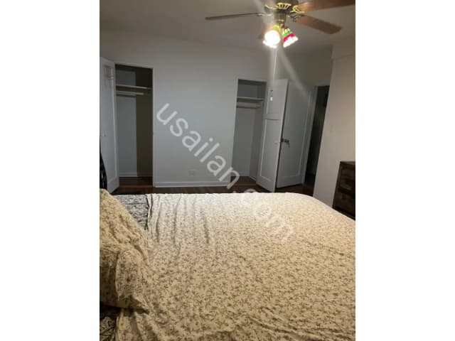 Bay Parkway'de kiralik buyuk oda