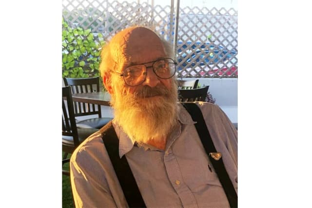 XJ Kennedy, ödüllü şair ve eğitimci, 96 yaşında vefat etti