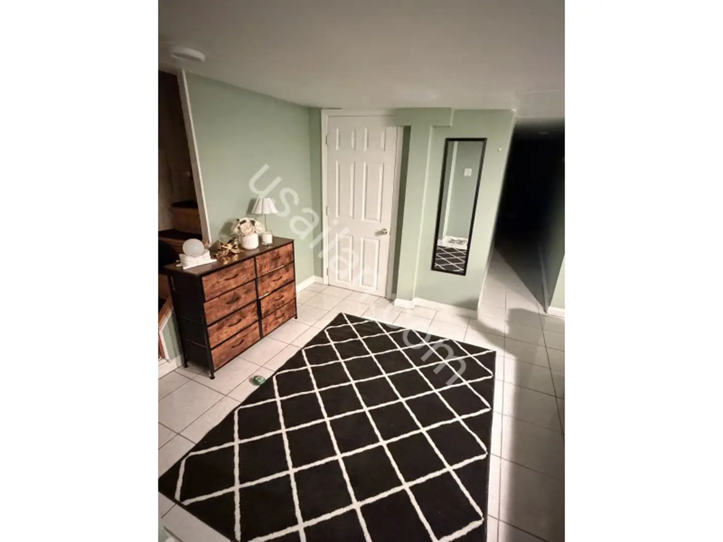 Large Furnished Room for Rent Opposite Edgewater Marina and Ferry Terminal