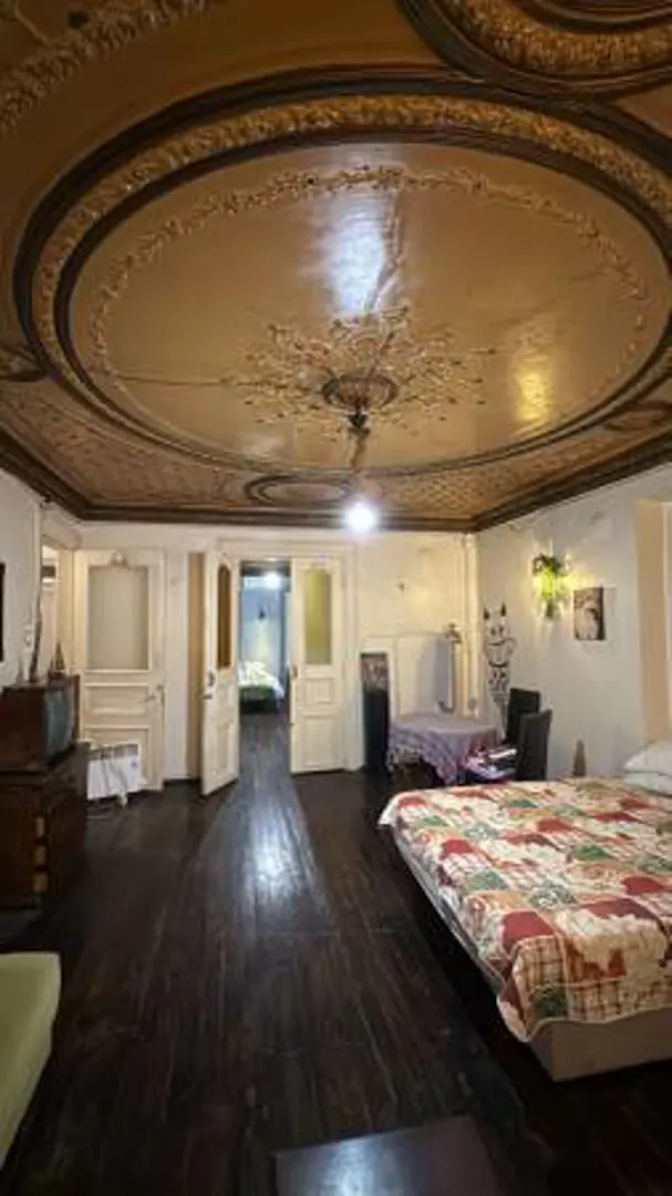 26,000 TL / 2-Bedroom - 70m² - Prime Location for Artists & Students (Taksim)